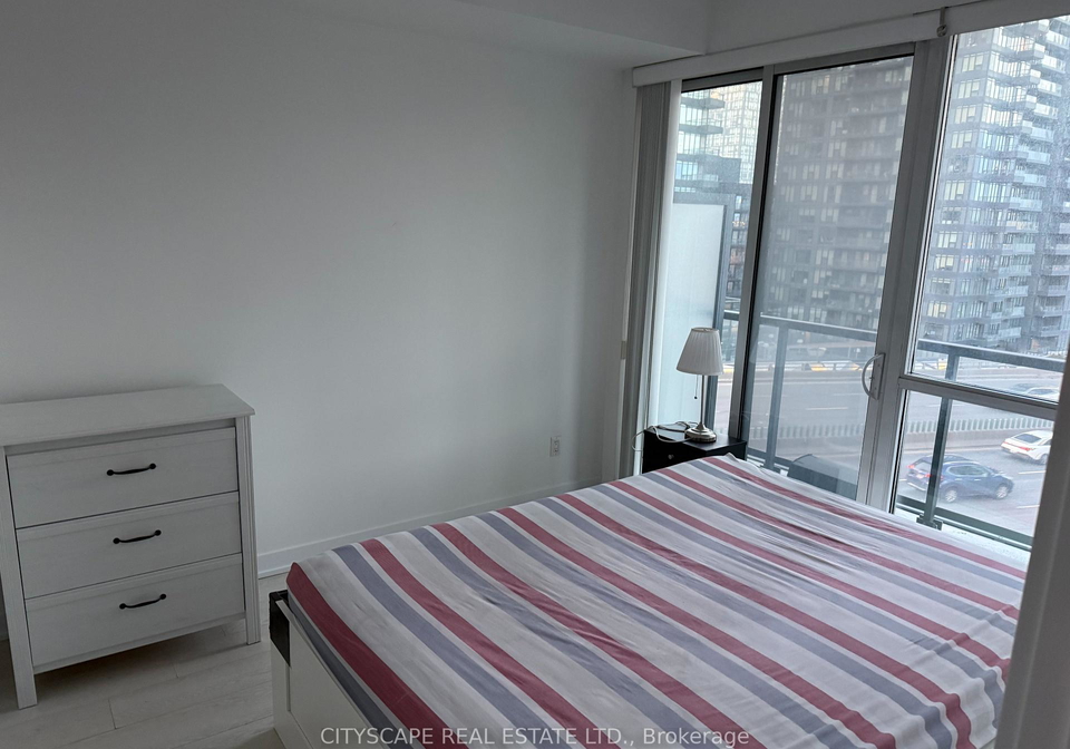 20-bruyeres-mews-toronto-ontario-c12572742
