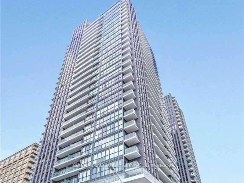 2-sonic-way-east-york-ontario-c12573052