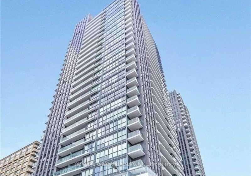 2-sonic-way-east-york-ontario-c12573052