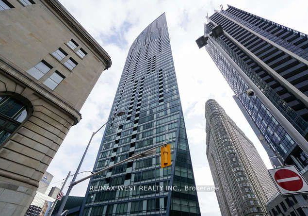 8-the-esplanade-toronto-ontario-c12573094