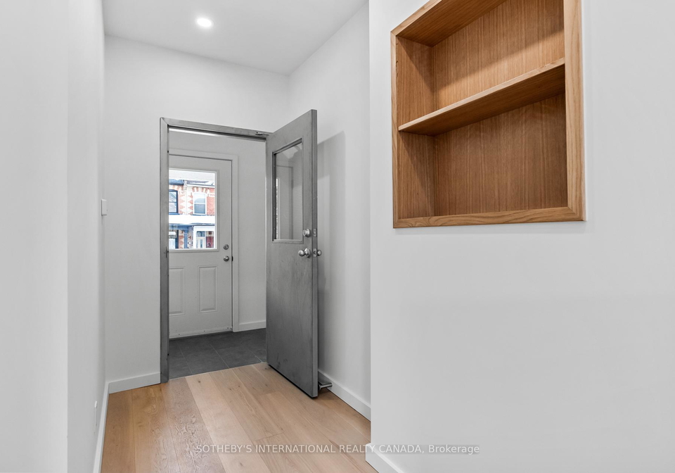 301-euclid-avenue-toronto-ontario-c12573282