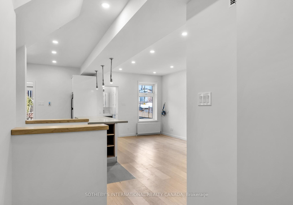 301-euclid-avenue-toronto-ontario-c12573282