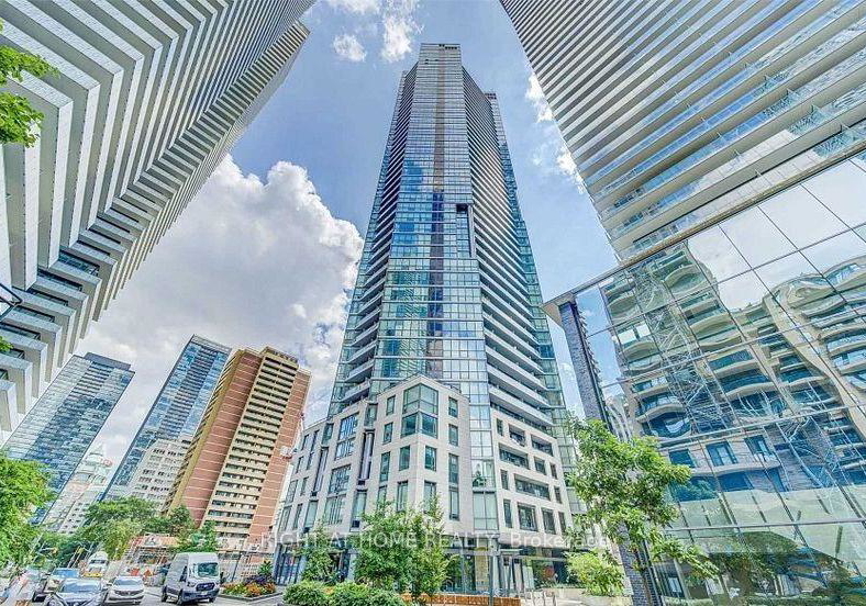 45-charles-street-e-toronto-ontario-c12573352