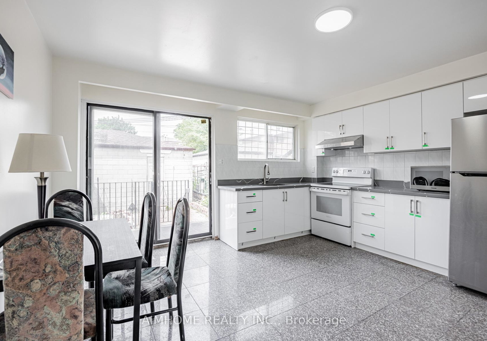 144-wolseley-street-toronto-ontario-c12573538