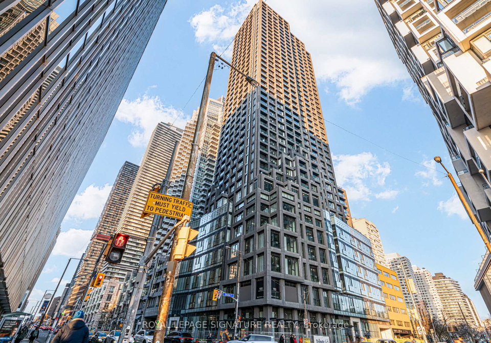 20-soudan-avenue-toronto-ontario-c12573616