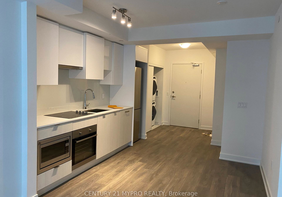 99-broadway-avenue-toronto-ontario-c12573676