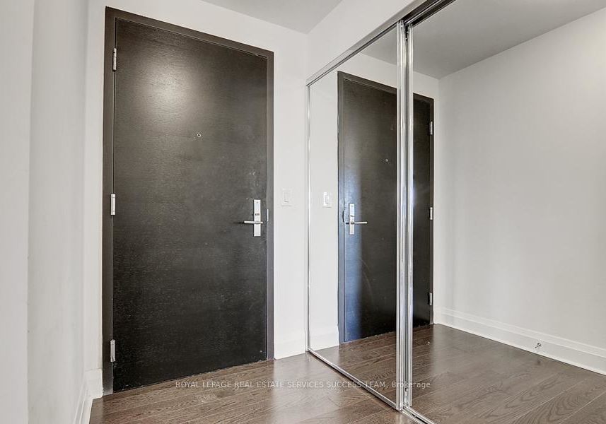 65-st-mary-street-toronto-ontario-c12574380