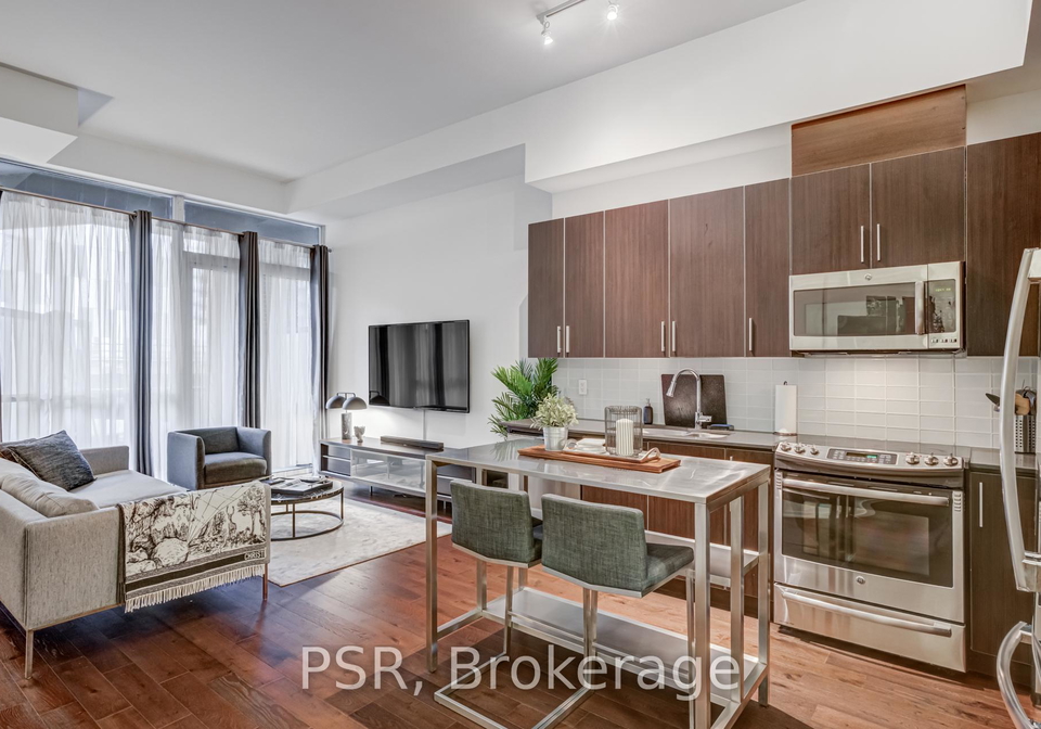 20-bruyeres-mews-toronto-ontario-c12574440