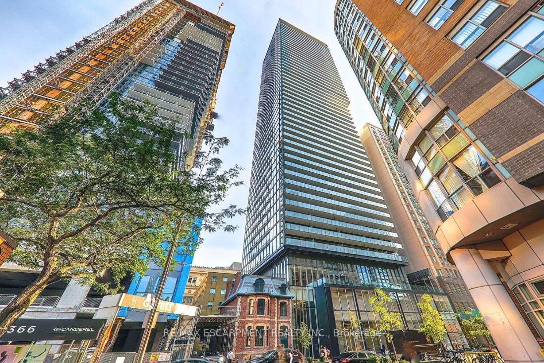 15-grenville-street-n-toronto-ontario-c12574578
