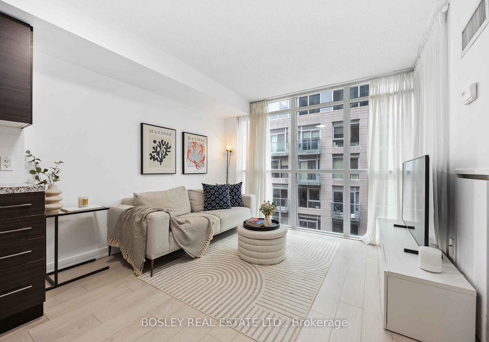21-nelson-street-toronto-ontario-c12574678