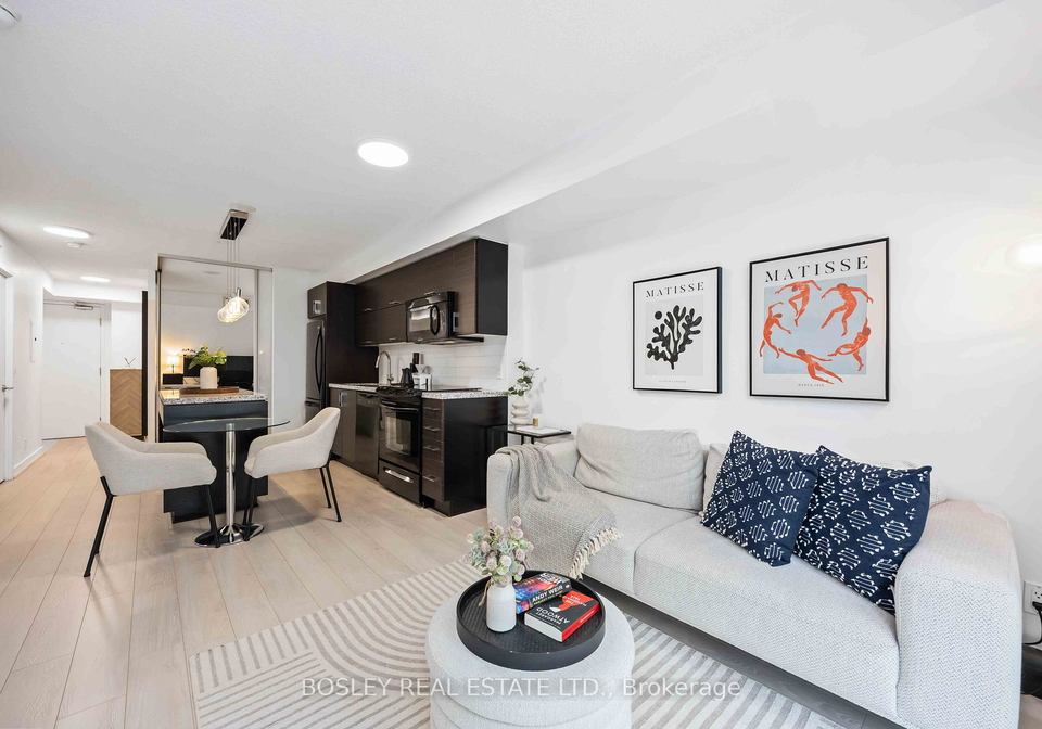 21-nelson-street-toronto-ontario-c12574678