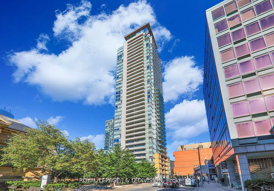 18-yorkville-avenue-toronto-ontario-c12574760
