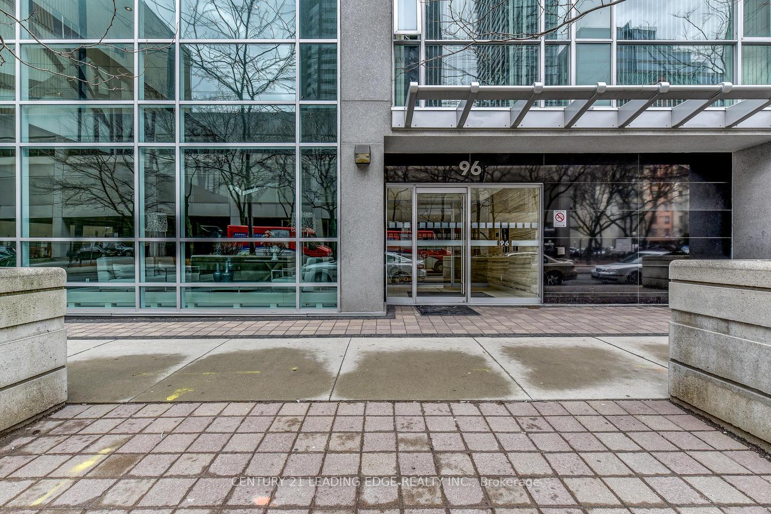 96-st-patrick-street-toronto-ontario-c12575108