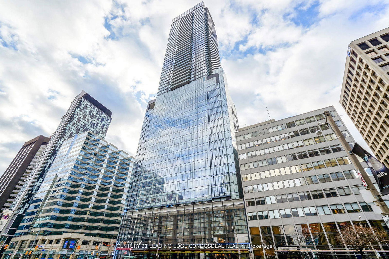 488-university-avenue-toronto-ontario-c12575136