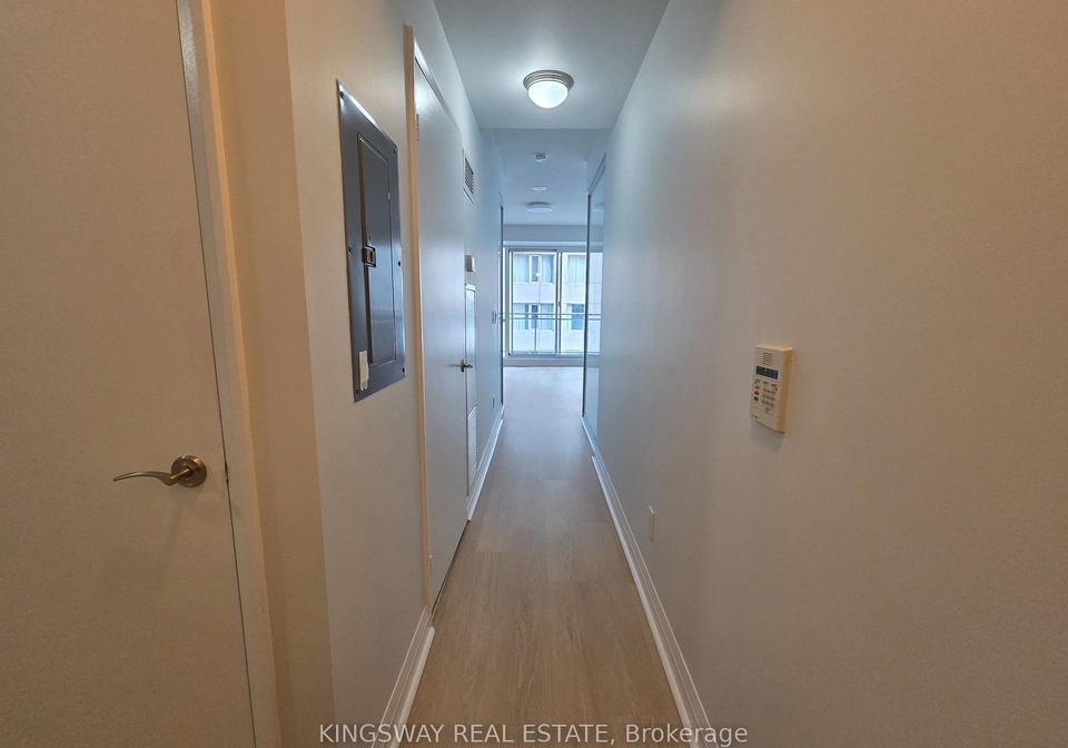 220-victoria-street-toronto-ontario-c12575364