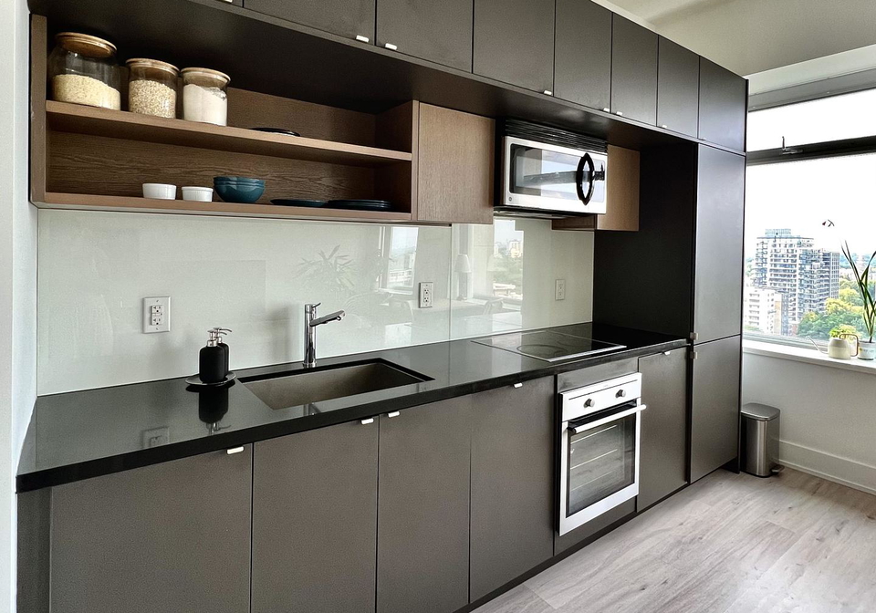 111-st-clair-avenue-w-toronto-ontario-c12575486
