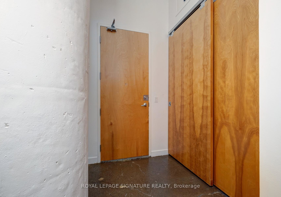155-dalhousie-street-toronto-ontario-c12575852