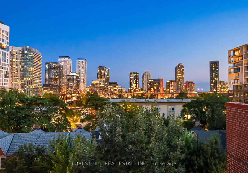 62-niagara-street-toronto-ontario-c12576014