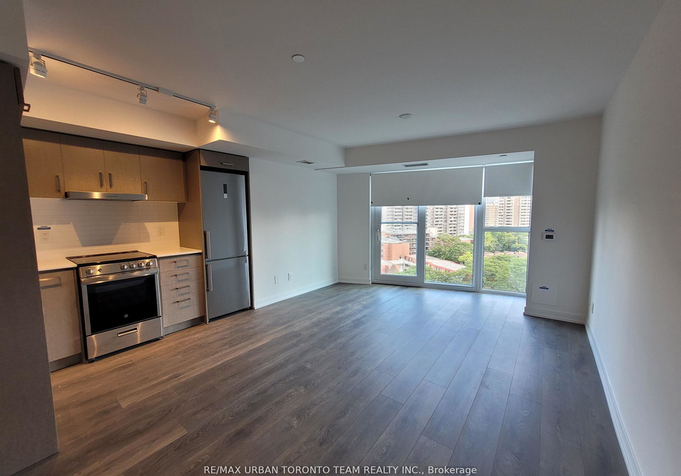 219-dundas-street-e-toronto-ontario-c12576396