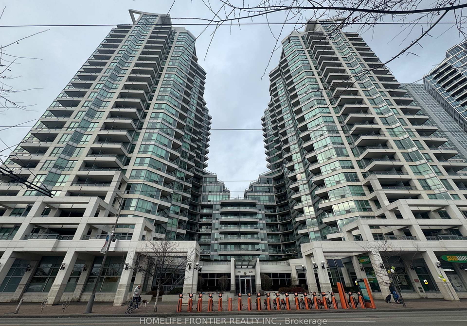 230-queens-quay-w-toronto-ontario-c12576706