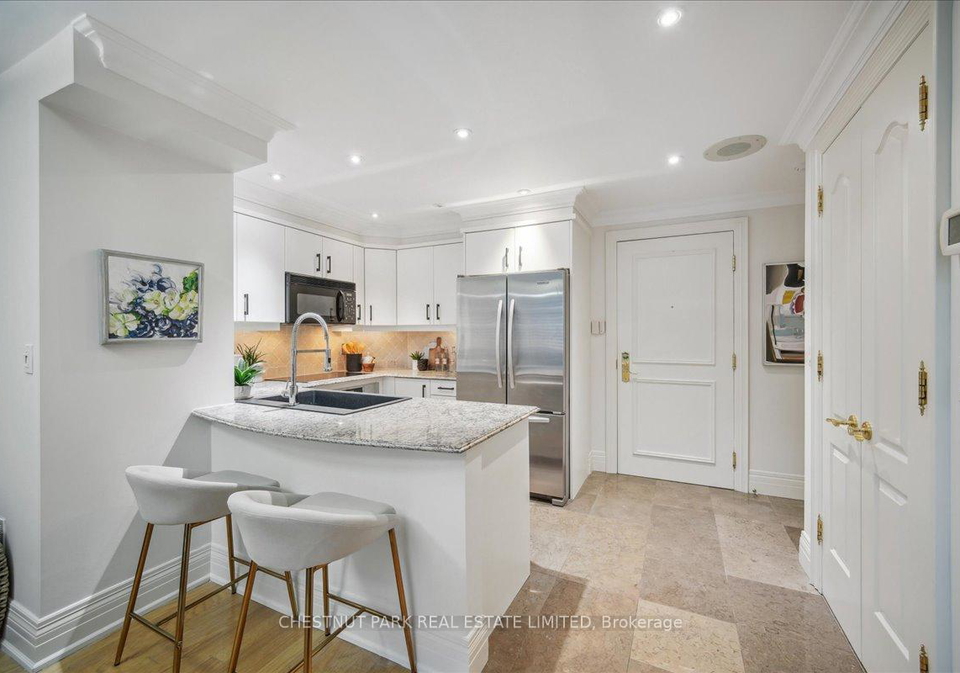 33-delisle-avenue-toronto-ontario-c12576798