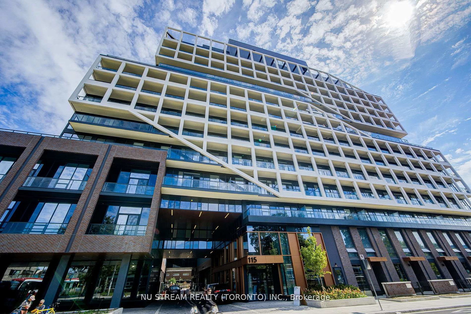 115-denison-avenue-toronto-ontario-c12576978