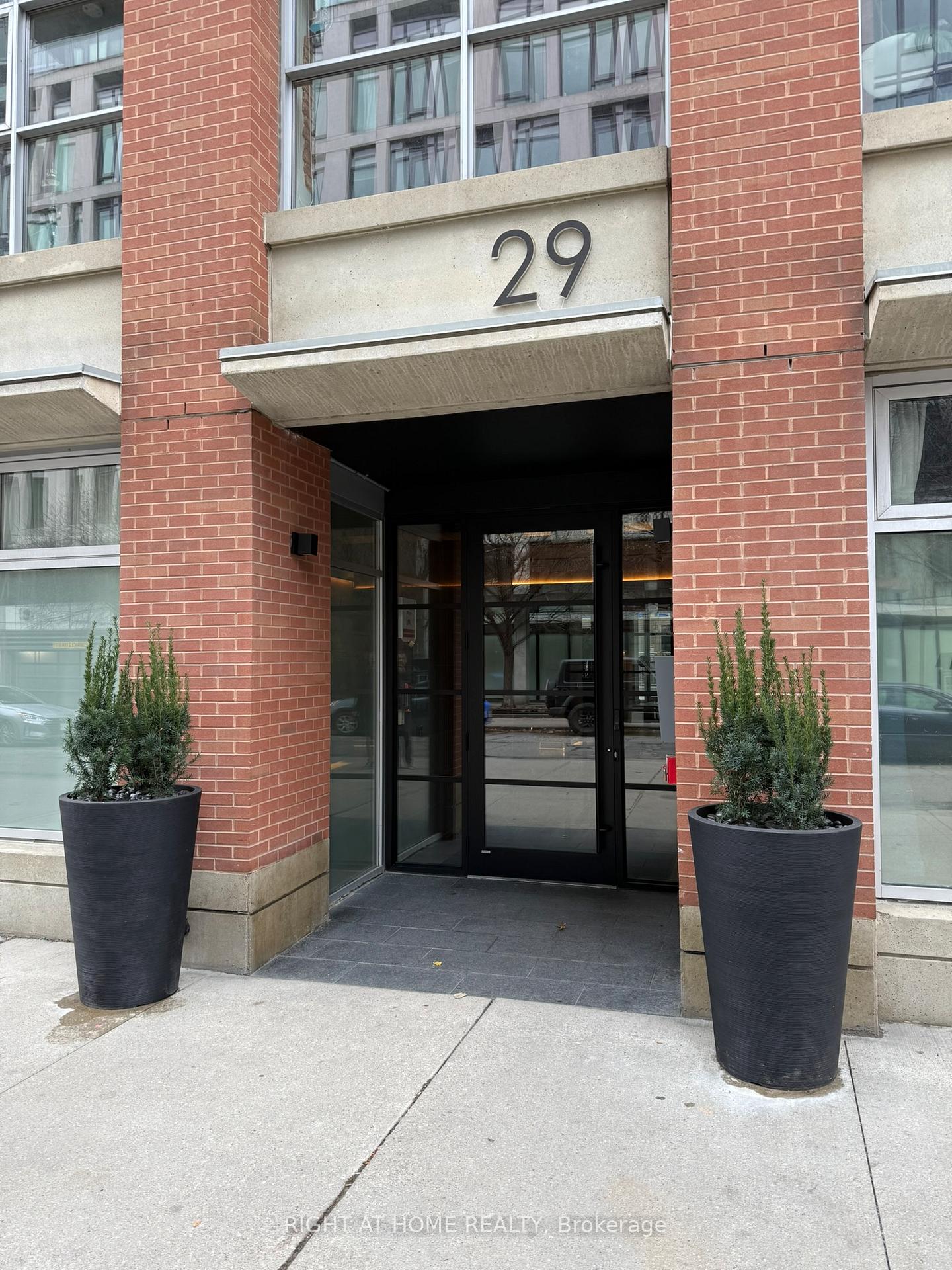 29-camden-street-toronto-ontario-c12577118