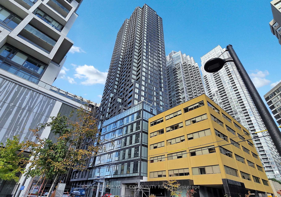 20-soudan-avenue-toronto-ontario-c12577250
