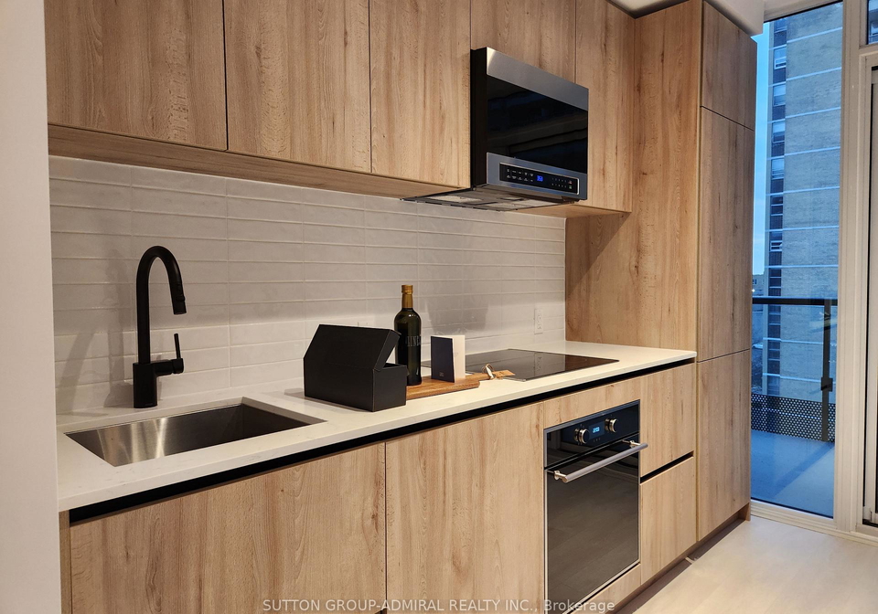 127-broadway-avenue-toronto-ontario-c12577318
