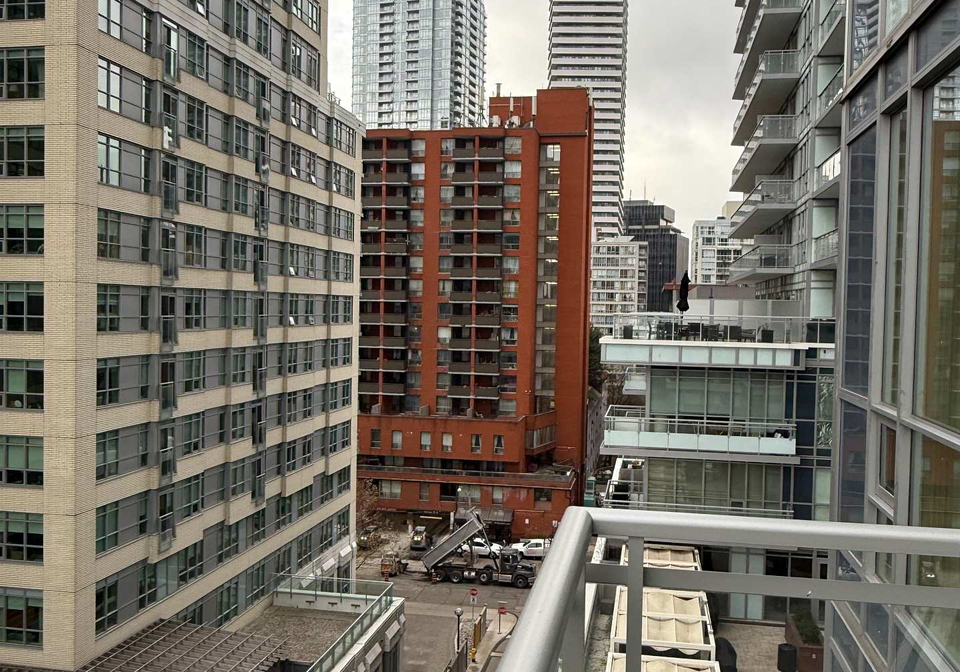 98-lillian-street-toronto-ontario-c12577390
