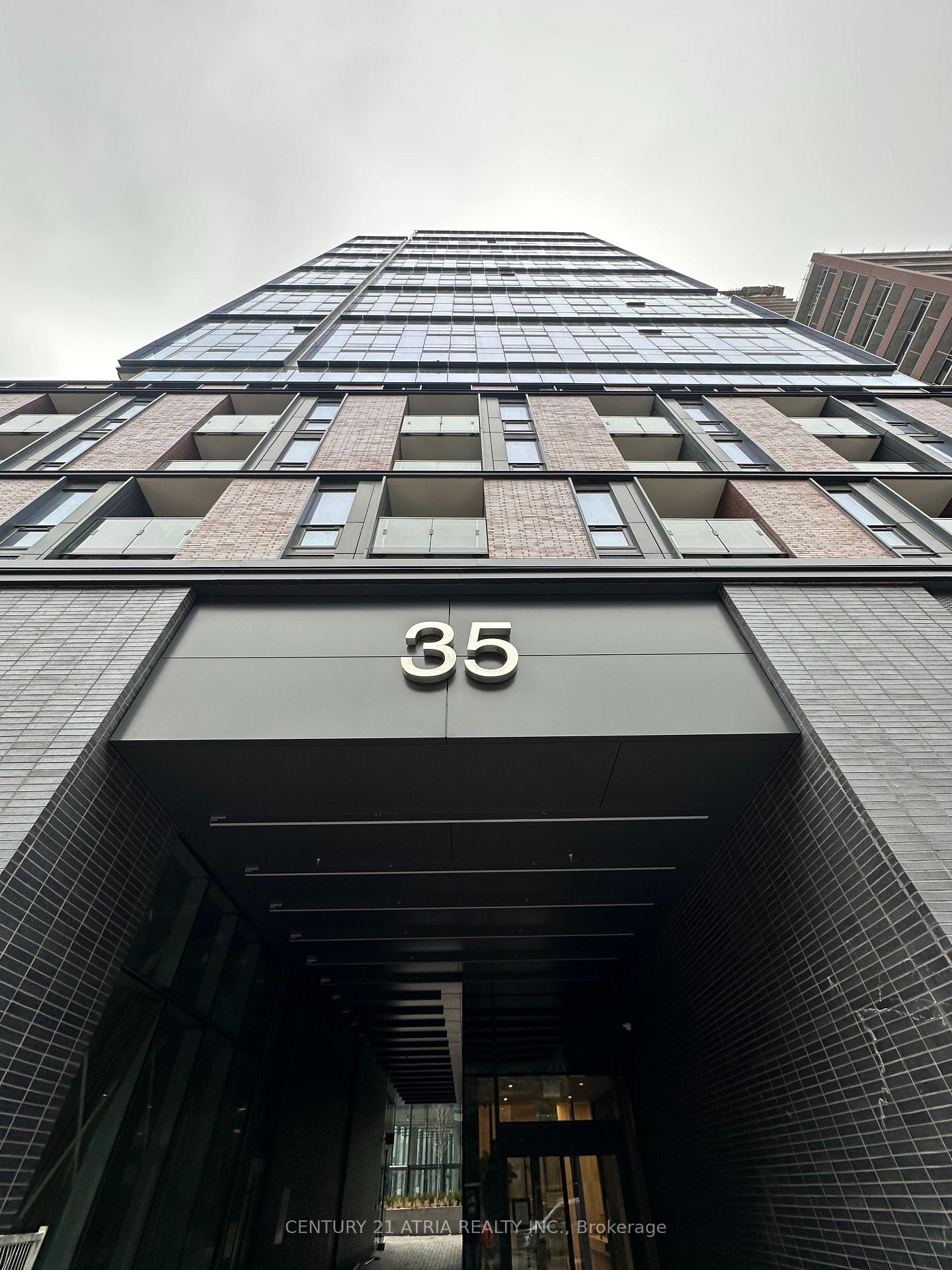 35-parliament-street-toronto-ontario-c12577566