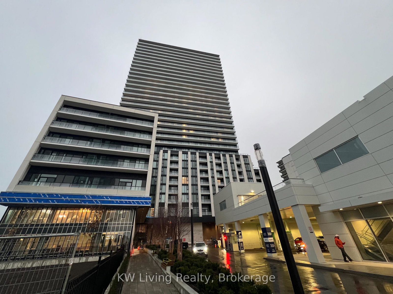 5858-yonge-street-toronto-ontario-c12577908