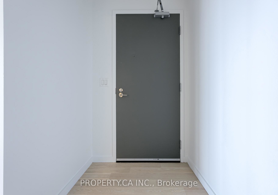 170-bayview-avenue-toronto-ontario-c12578210
