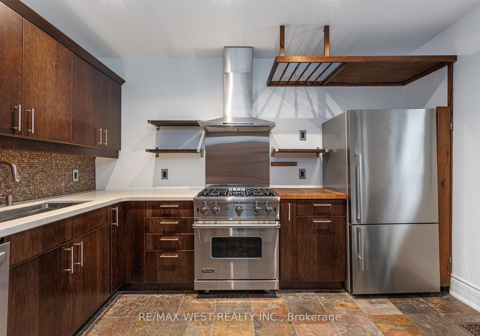 84-mackenzie-crescent-toronto-ontario-c12578238