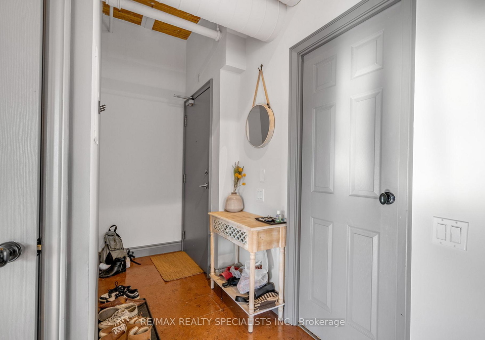 781-king-street-w-toronto-ontario-c12578302