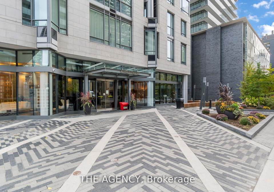 45-charles-street-e-toronto-ontario-c12578364