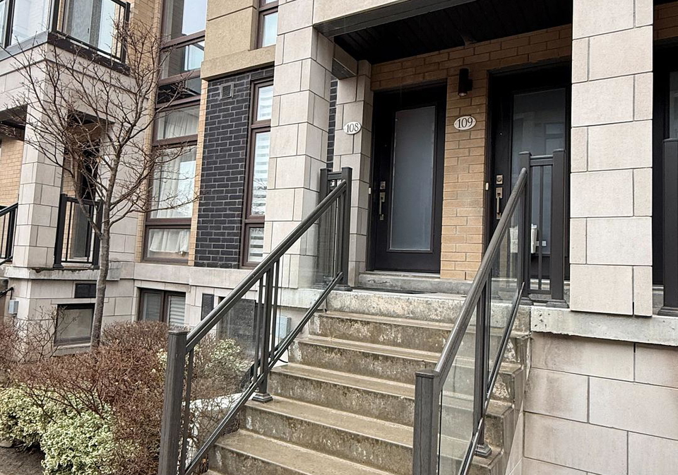 23-eldora-avenue-toronto-ontario-c12578432
