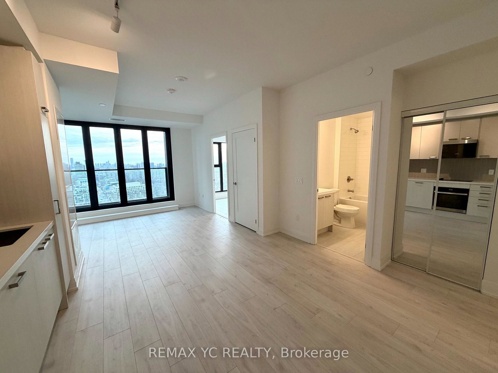 20-soudan-avenue-toronto-ontario-c12578614