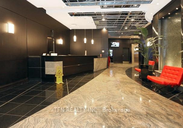 30-grand-trunk-crescent-toronto-ontario-c12578674