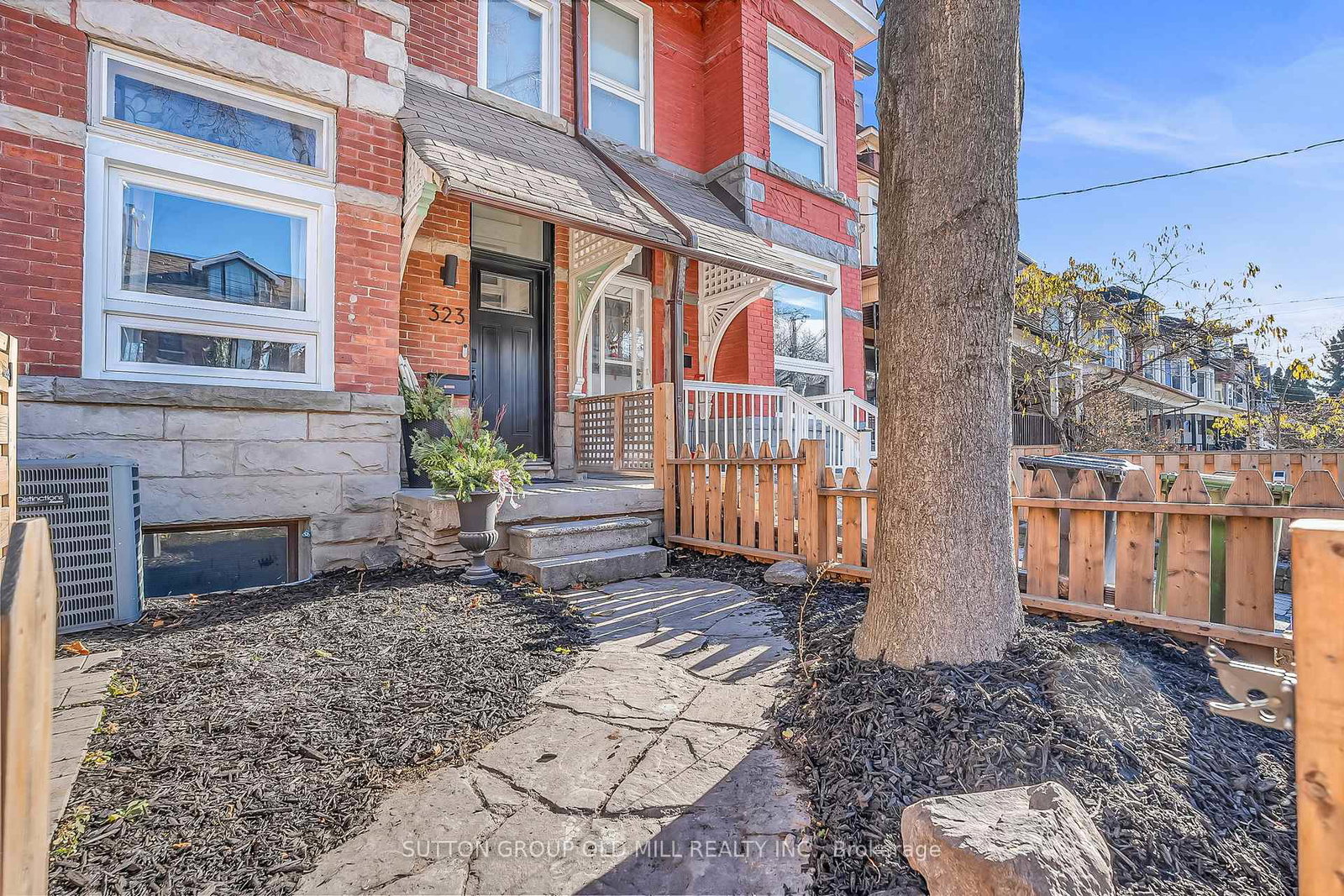 323-clinton-street-toronto-ontario-c12578864