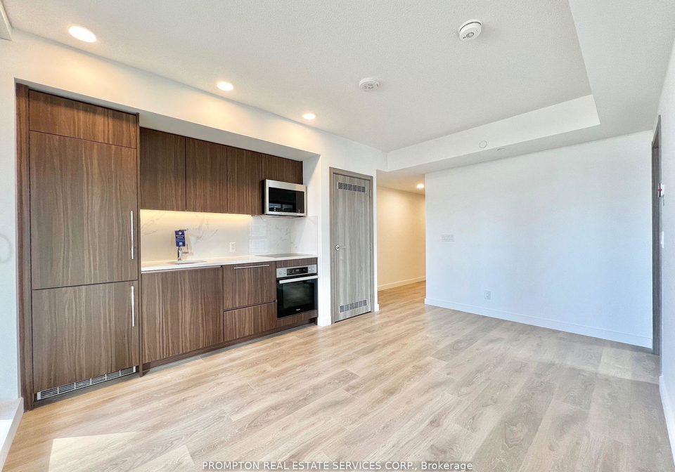 38-widmer-street-e-toronto-ontario-c12578976