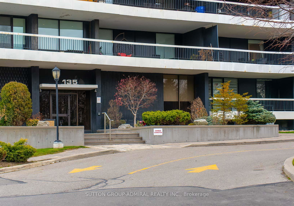 135-antibes-drive-toronto-ontario-c12579034