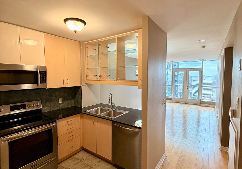 797-don-mills-road-east-york-ontario-c12579132