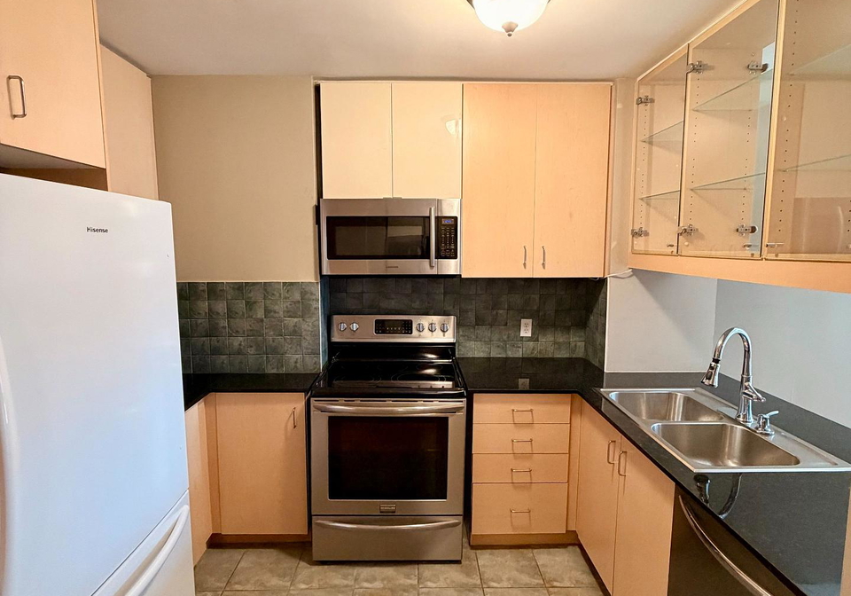 797-don-mills-road-east-york-ontario-c12579132