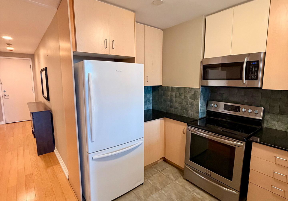 797-don-mills-road-east-york-ontario-c12579132