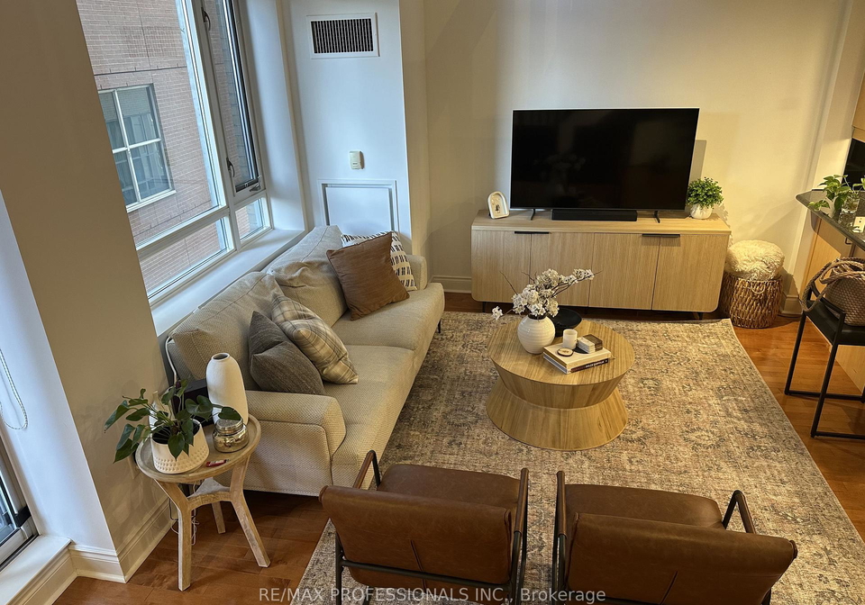 80-cumberland-street-toronto-ontario-c12579148