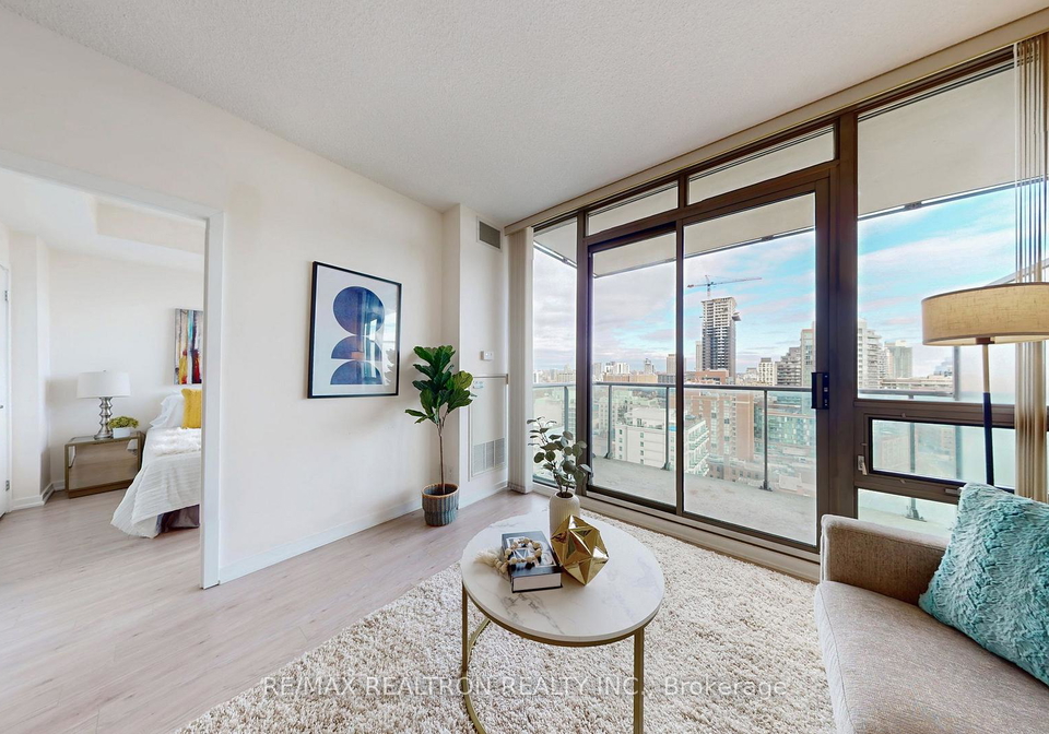 33-lombard-street-toronto-ontario-c12579330