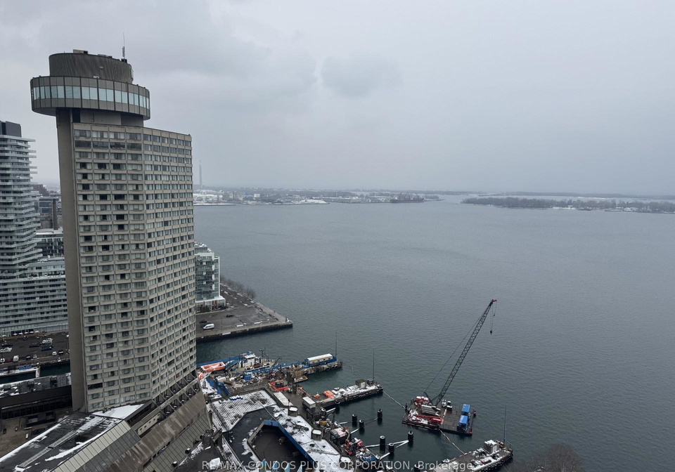 33-harbour-square-toronto-ontario-c12579374