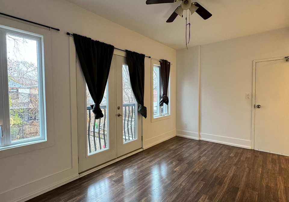 1077-bathurst-street-toronto-ontario-c12580052