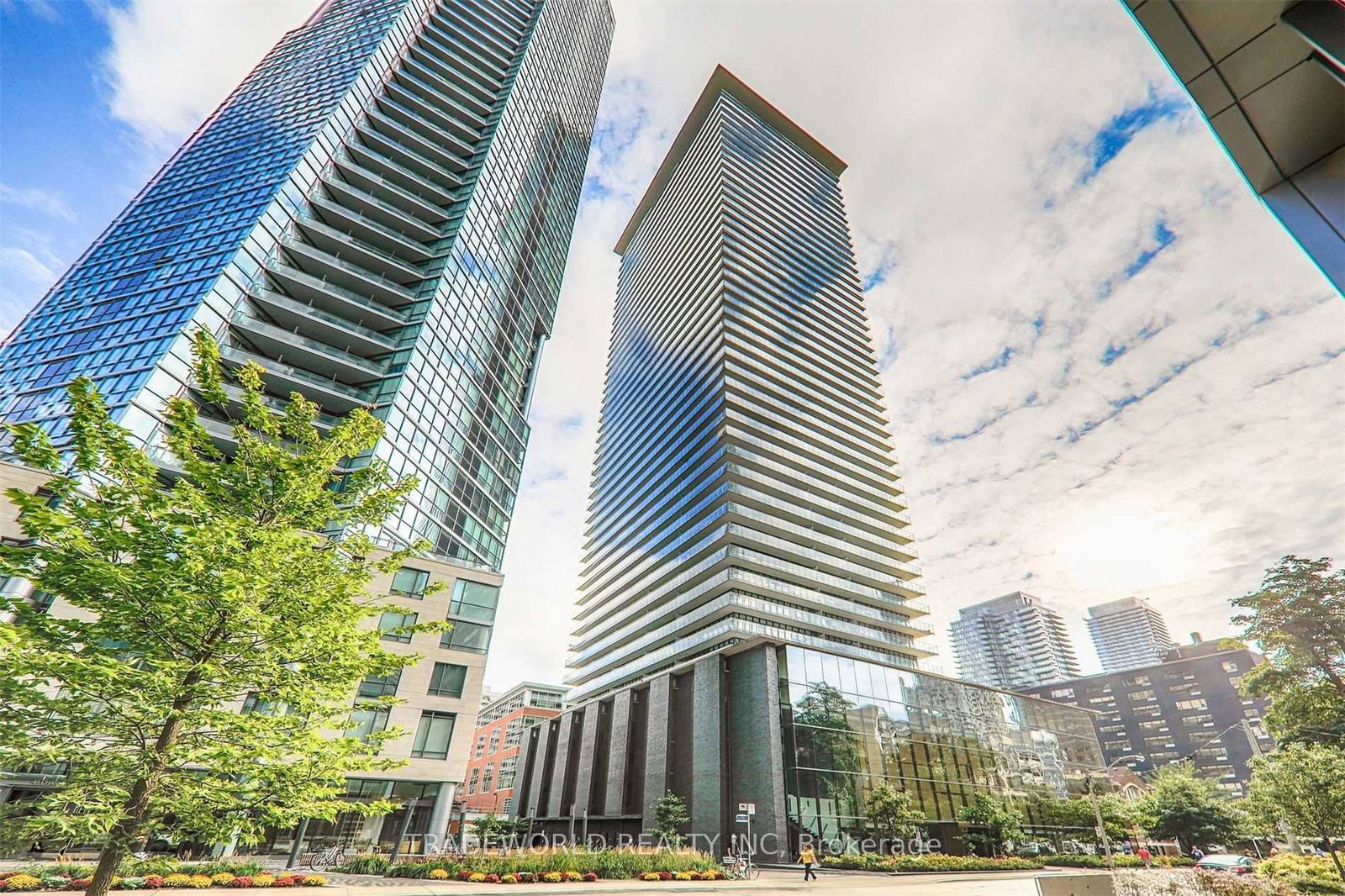 33-charles-street-toronto-ontario-c12580178